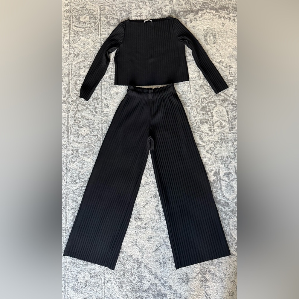 Esthé Clothing Chic Black Ribbed Women's Wide Leg Set